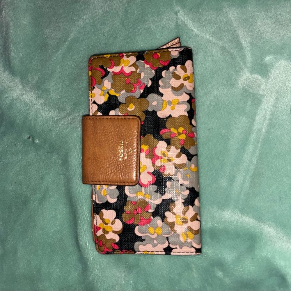 Fossil Floral Key & Card Holder - Black, Pink, Brown